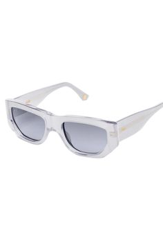 KIMEZE Concept 1 Sunglasses 100% UV protected Crystal frame Oversized Style# R24-KIM-KUS072 Crystal Frame, Stella Jean, Eco Chic, Wool Shop, By Malene Birger, Oversized Style, Vacation Style, Luxe Gifts, Mini Crossbody Bag