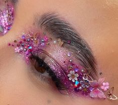 Colourful Makeup Looks Creative, Blue And Gold Eye Makeup, Festive Eye Makeup, Eras Makeup, Photographic Makeup, Festival Eye Makeup, Dear Face, Sparkly Makeup