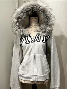 pink fur hoodie Solid Hoodie, Hoodie Y2k, Warm Cardigan, Streetwear Fits, Fur Hoodie, Streetwear Sweatshirt, Womens Thermal, Pink Fur, Rock Punk