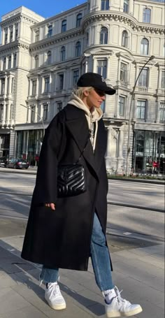 Adrette Outfits, Mode Mantel, Streetwear Outfit Ideas, 일본 패션, Outfit Ideas For Women, Winter Fashion Outfits Casual, Streetwear Fashion Women