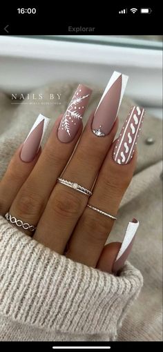 Cute Nails December, Elegant Christmas Nails Classy Holidays, Holiday Nails Coffin, Christmas Nails Acrylic Coffin, Emerald Nails