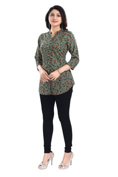 Short Kurtis Stylish Kurtis, Indo Western Gown, Sequence Blouse, Kurtis For Women, Kurta Pajama Men, Saree Petticoat, Chikankari Suits, Full Sleeve Blouse, Short Tunic