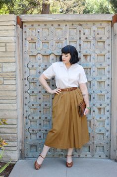 Plus Size Period Clothing, Plus Size Vintage Inspired Fashion, Midsize Light Academia, 40s Fashion Plus Size, Midsize Outfits Vintage, Plus Size Dresses Fall, Cottagecore Outfit Ideas Plus Size, Vintage Style Plus Size, Vintage Dress Plus Size