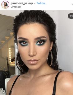 Dark Teal Makeup, Teal Makeup, Dark Makeup Looks, Dark Makeup, Dark Teal, Beautiful Black Women, Cyprus, Best Makeup Products, Makeup Artist