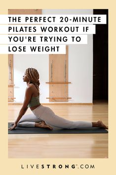 If weight loss is your goal, this 20-minute Pilates workout will burn calories and strengthen all your major muscle groups, all from the comfort of your home. Trx Pilates, Workout Fat Burning, Pilates Workout Videos, Workout Man, Pilates Workout Routine, Pilates Training, Pilates For Beginners, Pilates Reformer, Pilates Workout