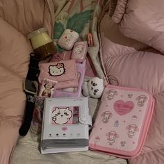 Stationary Bag, What's In My Purse, Y2k Hello Kitty, Stylish School Bags, Inside My Bag, I Love Games, Purse Essentials, Grunge Room