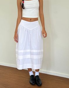 Sarayu Midi Skirt In Poplin White. Motel Rocks. $78 Low Rise Midi Skirt, Voluminous Skirt, Midi Skirt Pattern, White Midi Skirt, Summer Bodycon Dress, Black Satin Dress, Motel Rocks, Bandeau Dress, Black Bodycon Dress