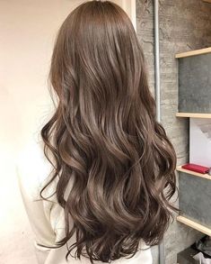 Trendy Brown Hair Color, Hair Colors Brown, Trendy Brown Hair, Ashy Brown Hair, Coffee Brown Hair, Brown Hair With Caramel Highlights, Brown Hair Color Ideas