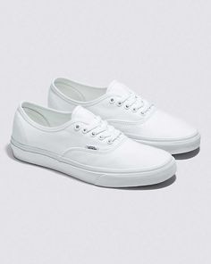 Vans | Authentic Wide True White/True White Classics Shoe All White Vans, Vans Authentic Black, Shoe For Men, Vans Original, Vans Store, Vans White, Future Wardrobe, Vans Style, White Vans