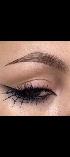 Spider Eyeliner, Spider Eye Makeup, Spider Web Eyeliner, Web Eyeliner, Spiderweb Eyeliner, Spider Web Makeup, Spider Makeup, Cool Black Wallpaper, Makeup Tutorial Eyeliner