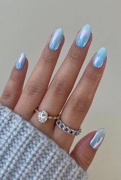 Chrome nails? Yes, please! Light Blue Nail Designs, Chrome Nail Designs, White Chrome Nails, Blue Chrome Nails, Bright Nail Art, Pink Chrome Nails, Baby Blue Nails, Milky Nails, Chrome Nails Designs