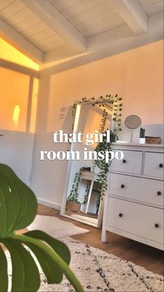 Room Decoration Ideas Ideas Habitaciones, Aesthetic Bedroom Ideas, Home Office Inspiration, Cute Diy Room Decor