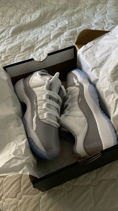 Air Jordan 11 Retro Low