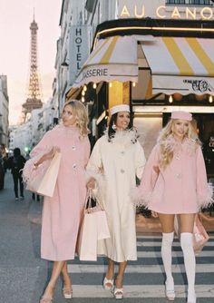 Feather Coat, Pink Dresses, Mary Kate, Full House, Mode Inspo, Look Vintage, Style Mistakes, Mode Vintage, Marilyn Monroe