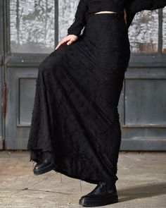 Black Maxi Skirt, Plus Size Skirt, Long Skirt,◆ EXPRESS shipping worldwide - wear your beautiful piece within a few days! ◆ Please Provide your Mobile Number in the note to seller so the courier can get in touch with you. Thank you!Maxi Long Skirt◆ Indulge in the softest fabrics and classy lines created especially for you by Illumminee team. Your look has never been so magnetic and countless complimenting glances will confirm it! Enjoy your downtown chic and stay fabulous in our handmade pieces. High Waisted Skirt Plus Size, Steampunk Skirt, Gothic Skirt, Cocktail Skirts, Women Long Cardigan, Tulle Skirt Black, Skirt Plus Size, Boho Skirt, Black Maxi Skirt