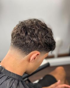 Low Beard Fade, 2024 Hair Trends For Men, Men’s Hair Cuts Fade, Fade With Long Hair On Top, Corte Taper Fade, Mid Fade Haircut Men, Blowout Taper Fade