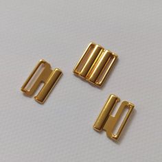 "Listing is for high EU quality 3/4\" gold bikini bra clasp. Listing is for 2, 3, 6 or 12 sets Great for bikini clasps or front bra closures. Color: gold Size: 3/4\" Can be used for making bras or swimsuits. Please be aware that due to different computer monitors/calibrations colors may vary slightly from the picture. Processing Time: Up to 3 working days (though items often ship even faster!) - Delivery Time: Shipping to USA & Canada ~ 14-20 days Shipping to EU ~7-10 days Shipping to Austra Making Bras, Bra Clasp, Front Clasp Bra, Free Front, Gold Accessories, Computer Monitors, Red Gold, Belt Buckles, Drake