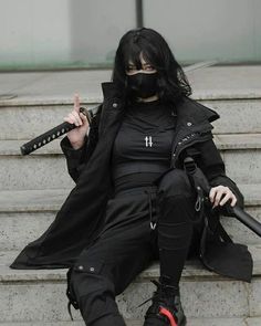 Shop the latest techwear at Techwear Division. Elevate your style with futuristic clothing like techwear pants, techwear jackets and more to discover! #techwear #cyberpunk #darkwear #techwearoutfit #techwearfashion Female Techwear Outfit, Techwear Outfits Women, Ninja Outfit