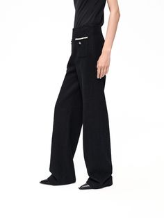 MO&Co. Women's Straight Leg Tweed Pants Be stylish and comfortable in these pants. The wool and cotton blend will give you the perfect relaxed fit, while the texture adds a sophisticated edge. The contrasting detail on the pockets add a subtle touch of style. Features : - High waist straight legs, full length- Front pocket with trim detailing- Side zipper closure Code: MBC4PATT01The back length of size M is 108cmMATERIALS & CARE Material: 44.2% Wool 27.6% Cotton 19.7% Polyester 7.9% Viscose 0.6%