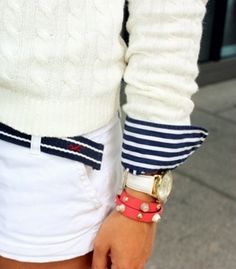 classic - white on white with navy stripes! Lv Outfit, Lv Speedy, Preppy Fashion, Preppy Girls, Weekend Outfits, Alma Bb