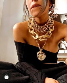 Concert Dresses, Looks Party, Dope Jewelry, Gold Necklaces, Statement Jewelry, Body Jewelry, Beautiful Jewelry, Statement Necklace, Jewelry Accessories