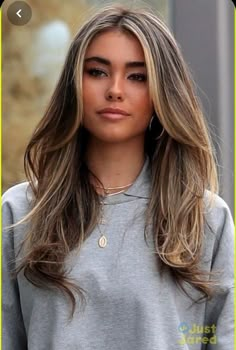 Brunette Hair With Highlights, Bangs With Medium Hair, Brown Hair With Blonde Highlights, Brown Hair Balayage, Highlights Brown Hair, Haircuts Straight Hair, Long Hair With Bangs, Brown Blonde Hair