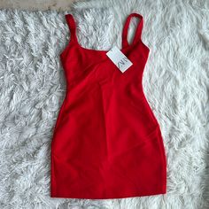 This Is A Zara Size Small Red Scoop Neck Bodycon Mini Dress. There Is A Zipper In The Back. Slim Fit Mini Bodycon Dress For Going Out, Going Out Slim Fit Mini Bodycon Dress, Slim Fit Bodycon Dress For Going Out, Stretch Bodycon Dress With Straight Neckline, Straight Neckline Bodycon Dress, Fitted Sleeveless Mini Dress With Side Zipper, Red Mini Dress With Straight Neckline, Spring Scoop Neck Dress For Date Night, Scoop Neck Dresses For Spring Date Night