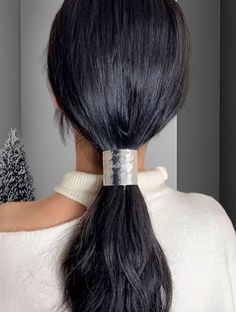 Popular Trendy Metal Hair Pin,2024 Runway Hair Accessories,matte Ponytail Hook Hair Cuff,modern Ponytail Holder for Women,bridesmaid Gift - Etsy Modern Ponytail, Hair Cuff, 2024 Runway, Ponytail Clip, Runway Hair, Hair Cuffs, Metal Hair, Etsy Bridesmaid Gifts, Ponytail Holder