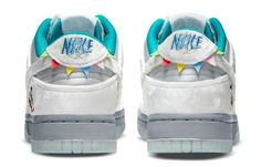 This offering of the Nike Dunk Low Grey satin base with matching velvet overlay panels. Other details include embroidery of children playing in the snow featured on the heel counter and left toe box while the text reading “Ice” in Chinese appears on the insole. SKU:DO2326-001 Release Date: 10 Dec 2021 Color: Sail/Light Soft Pink/Pearl White/Pink Oxford Match Velvet, Jordan Yeezy, Dunk Low Nike, Playing In The Snow, Nike Sb Dunks Low, Cute Nikes, Nike Sb Dunks, Kids Jordans, Nike Fashion