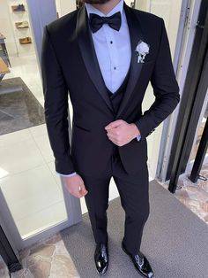 Groom Collection, Tuxedo Groom, Wedding Suits Men Black, Men Suits Black, Black Suit Vest, Tuxedo Colors, Suit Clothes, Clothes Jacket, Black Suit Wedding