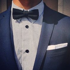 Add a bow tie to your style for that suave retro touch. #ootd #wiwt #mensstyle… Blue Suit Style, Tie Ideas, Navy Blue Suit, Prom Suits, Mens Fashion Suits