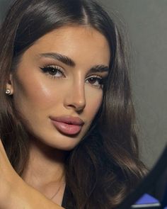 Makeup Inspo, Beauty Salon, Makeup Inspiration, Lip Makeup, Makeup Tutorial, Beauty Makeup, Eye Makeup