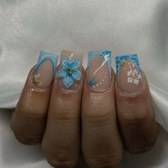 Nail Coffin Design Ideas, Stitch Birthday Nails, Simple Blue Nail Designs Short, Cute Nail Inspo Square, Under The Sea Nails Acrylic, Blue Butterfly Nails Short, Blue Short Nails Design, Cute Short Nails Blue, Cute Basic Nail Designs