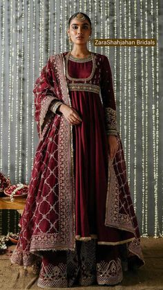 Punjabi Suits Designer, Orang India, Red Dupatta, Zara Shahjahan, Bridal Dresses Pakistan, Pakistani Wedding Outfits, Gaun Fashion, Pakistani Fashion Party Wear