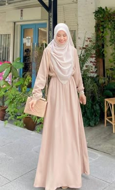 Outfit Muslimah Aesthetic, Muslim Fashion Dress Simple, Muslim Outfit, Fesyen Islam