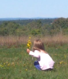 Aesthetic Feelings Pic, Nature Pictures With People, Humanity Aesthetic Photography, Nostalgic Pictures Aesthetic, Last People On Earth Aesthetic, Memory Core Aesthetic, Childhood Romance Aesthetic, Family Girl Aesthetic, Time In Nature Aesthetic