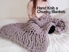 Easy Chunky Hand-Knitted Blanket in One Hour : 9 Steps (with Pictures) - Instructables How To Finger Knit, Chunky Blanket Diy, Chunky Yarn Blanket, Finger Knitting Projects, Finger Knit, Diy Knit Blanket, Hand Crocheted Blanket, Slipper Pattern, Crochet Slipper