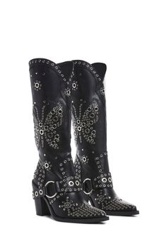 cuz they can't tie you down. These boots come in a vegan leather construction, with a pointed toe, block heel, grommet details all over, butterfly details, and an o-ring strap detail. Heeled Western Boots, Cowboy Boots Heels, Goth Cowboy Boots, Country Outfits Black Women, Goth Cowgirl Aesthetic, Cowgirl Boot Outfits, Cool Cowboy Boots, Cowgirl Outfits Black Women, Free Bird Boots