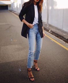 Doc Martens Outfit, Look Jean, Summer Work Outfits, Outfit Jeans, Cooler Look, Mode Inspo, Looks Chic, Womens Fashion For Work