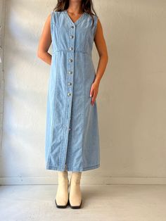 "- Vintage 90s Fads sleeveless denim maxi dress - Silver buttons up the front - No size tags - Medium  Chest: 19\" Waist: 17.5\" Length: 47.5\"" 90s Button Down Dress, 90s Denim Dress Outfit, Vintage Button-up Denim Vest For Spring, Vintage Button-up Denim Dress For Spring, Vintage Denim Button-up Dress, Sleeveless Light Wash Denim Dress With Button Closure, Vintage Denim Vest With Buttons, Retro Buttoned Denim Dress For Spring, Vintage Denim Dress With Button Closure