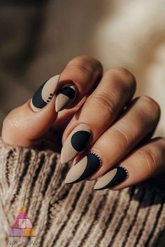 Matte Black Nails Short Round, Fall Nails Modern, October Nails Fall Almond, Matte Black Fall Nails, Black Country Nails, Tan And Black Nails Design, Half Moon Nail Art, Black On Black Nail Designs, Modern Fall Nails