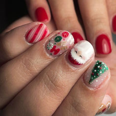 Christmas nail inspo❄️✨🎅🏻 Nail 2025, Chrismas Nail Art, Cute Christmas Nail Ideas, Santa Nail Art, Christmas Nail Inspo, Santa Nails, Perfect Ten, Mens Nails, 2024 Nails