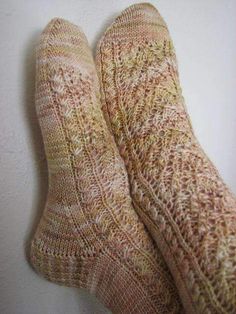 Madelinetosh Elves and Elms Socks-Patterns-Madelinetosh-Alpaca Direct Magic Loop, Sock Patterns, Top Down, Sock Yarn, Lace Panelled, Scalloped Edge, Knitting Socks, Childrens Clothes, Socks