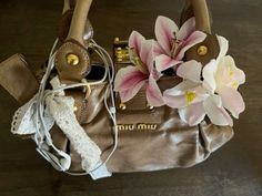 miu miu is for pretty girls Miu Miu Bag Aesthetic, Miumiu Bags, Desain Quilling, Miu Miu Bag, Pretty Bags, Cute Bags, Mode Inspiration, Miss Me, Isabel Marant