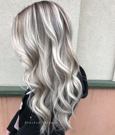 Dimensional Ash Blonde, Light Ash Blonde Hair, Balayage Hair Ash, Mama Hair, Haircut 2022, Poodle Cuts, Ash Blonde Hair Colour, Balayage Blond, Silver Blonde Hair