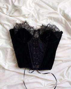 Product Skincare, Corset Underbust, Vintage Corset, Corset Lace, Lace Lingerie, Clothing Hacks