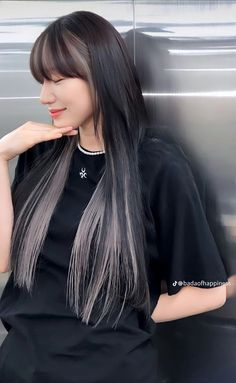 Ulzzang Hair, Black Hair Balayage, Brown Hair Looks, Japanese Hairstyle, Hair Inspo Color, Korean Celebrities, Korean Hairstyle, Woman Crush