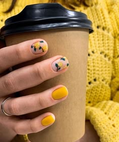 Minimalist Nails, My Nails, Manicure E Pedicure, Mani Pedi, Perfect Nails, Nail Art Design, Halloween Nails, How To Do Nails, Beauty Nails