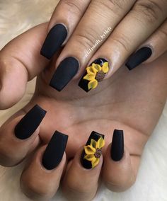 Black And Yellow Nails, Yellow Nail Art, Yellow Nail, Fall Nail Art Designs, Unique Acrylic Nails, Nail Swag, Summer Acrylic Nails