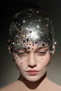 silver and diamonds (emma frost/white queen, look 'er up) Character inspiration #writing #nanowrimo #face More Extreme Make-up, Fantasy Make-up, Fashion Show Makeup, Bald Cap, Show Makeup, Avant Garde Makeup, Animation Artwork, Make Up Looks, Pat Mcgrath